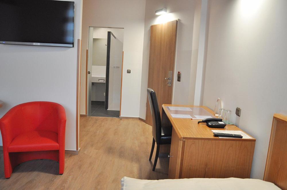 Garni Hotel Alber Marktl Exterior foto